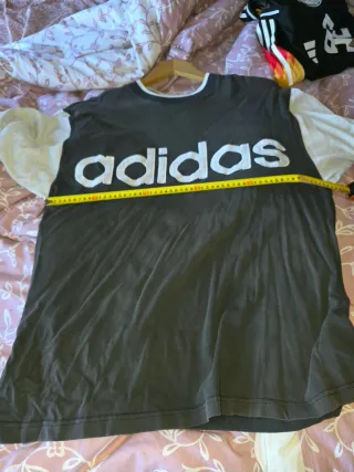 Camiseta Adidas Negra y Gris