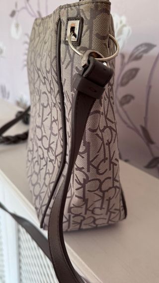 Bolso Calvin Klein gris