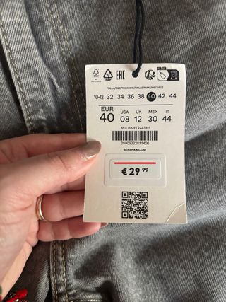 Pantalón vaquero ancho Bershka gris