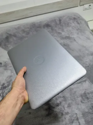 HP Intel Core i5 12GB RAM 256GB SSD M2