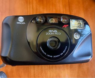 Cámara analógica Minolta Riva Zoom Pico