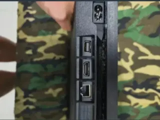 PS4 (PlayStation 4) Negra