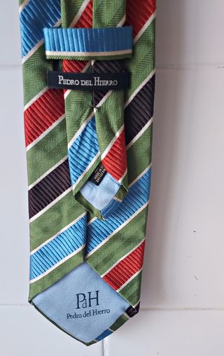 Corbata Pedro del Hierro Seda Rayas