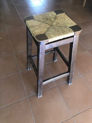 Taburete madera y cáñamo