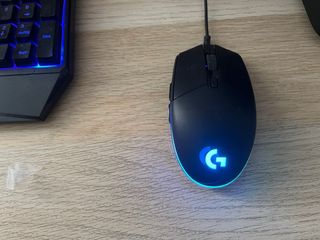 Monitor HDMI KEEP OUT XGM22 +Teclado y Ratón