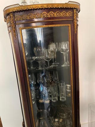 Vitrina antigua cristal curvo madera