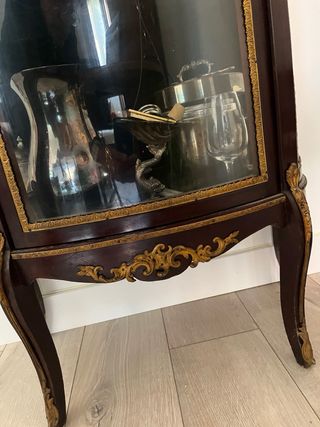 Vitrina antigua cristal curvo madera