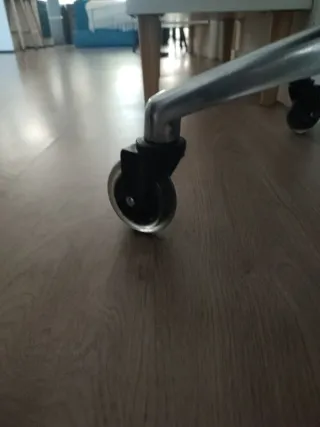 Silla de oficina negra