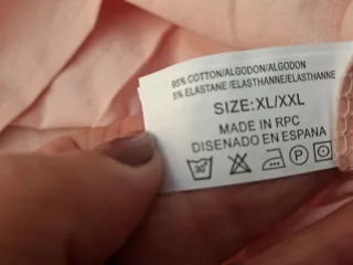 Camiseta mujer XL con etiquetas. Medidas en descri