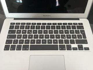 MacBook Air 13” (A1466) Plata