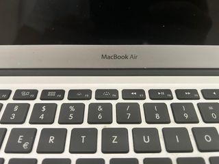 MacBook Air 13” (A1466) Plata