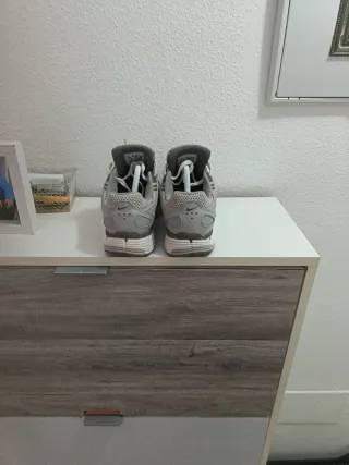 Nike P-6000 Premium unisex gris/blanco