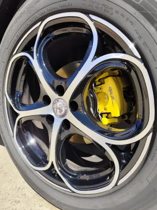 Llantas MSW 82 by OZ y neumaticos Continental