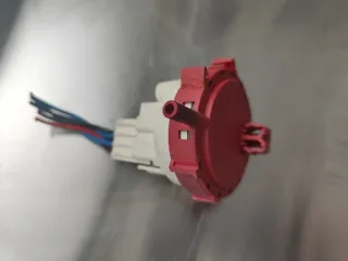 Piezas de recambio (Presostato?) Lavadora Haier HW