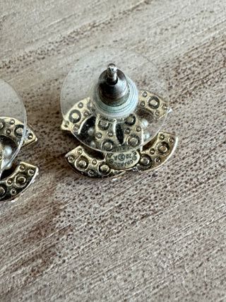 Pendientes Chanel Perlas Pequeños Dorado Blanco