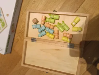 Juego de mesa parquís Vertbaudet