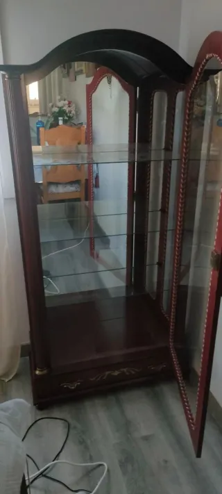 Mueble expositor madera y cristal