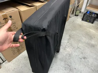 Camilla plegable con funda y ruedas