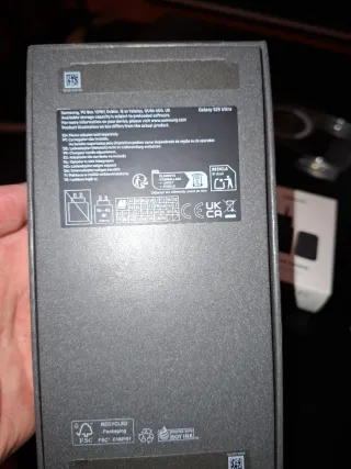 Samsung Galaxy S25 Ultra + Cargador y Funda