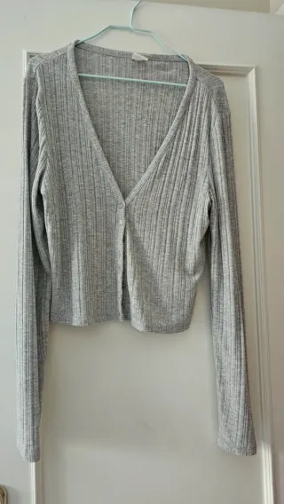 Chaqueta de punto gris