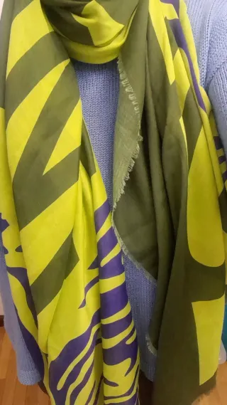 Nuevo - Pañuelo Lola Casademunt