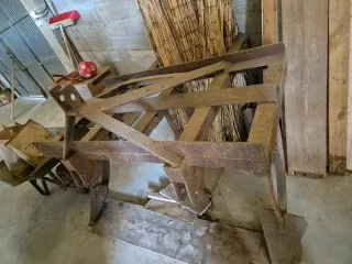 Arado y Aparatos agricolas usados