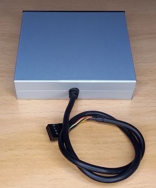 lector de tarjetas interno de la marca KLONER Tech