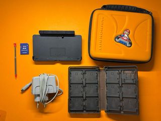 Nintendo 3DS Fat Roja + Accesorios