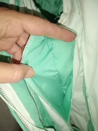Traje de flamenca verde y blanco de niña 7/8 años