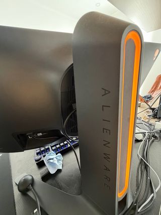 Monitor Alienware 240Hz IPS 1ms