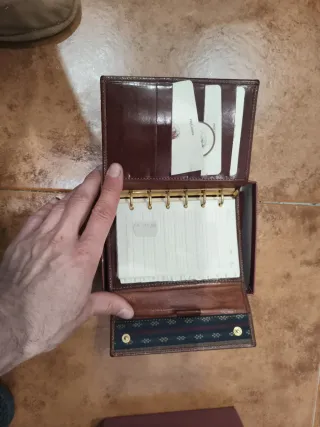 Agenda de piel marrón