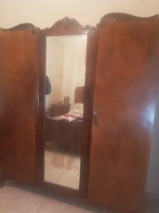 Mueble de madera antiguo 1970 hechos a mano