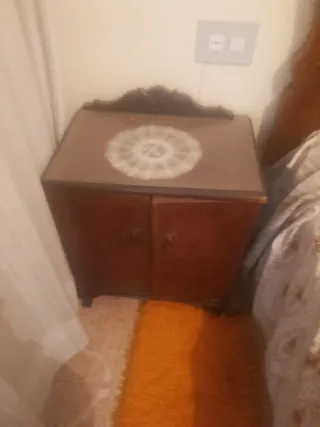 Mueble de madera antiguo 1970 hechos a mano