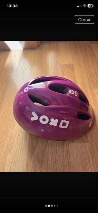 Casco infantil morado para bici o patines