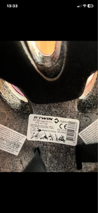 Casco infantil morado para bici o patines