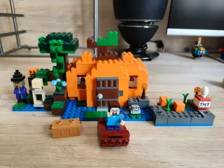 Lego Minecraft Fattoria di Zucche