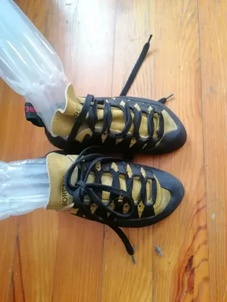 Pies de Gato Boreal Talla 37.5