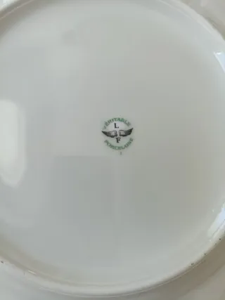 5 Piatti piani in porcellana fine Limoges firmati L.F