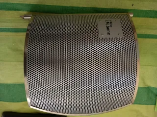 Micrófono sE Electronics sE2200a + T-bone