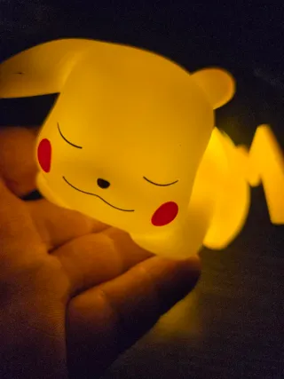 Lámpara Pikachu Dormido nueva