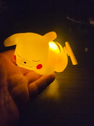 Lámpara Pikachu Dormido nueva