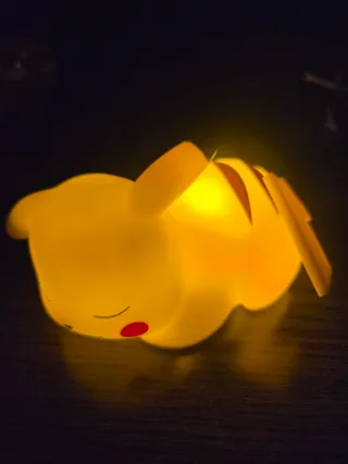 Lámpara Pikachu Dormido nueva