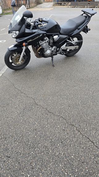 Suzuki Bandit S Negra