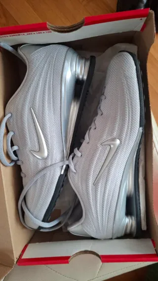 Nike Shox Z Scarpe Argento Unisex