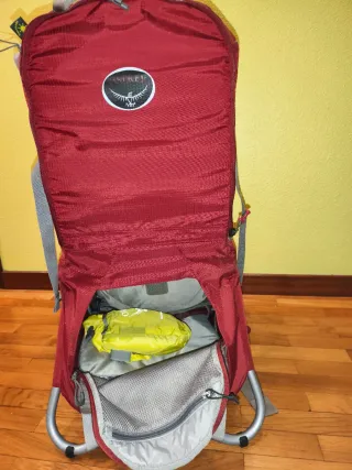 Mochila Porta Bebé Osprey Roja