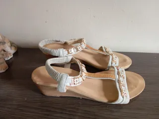 Sandalias