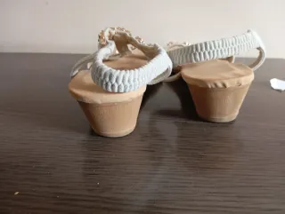Sandalias