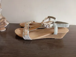 Sandalias