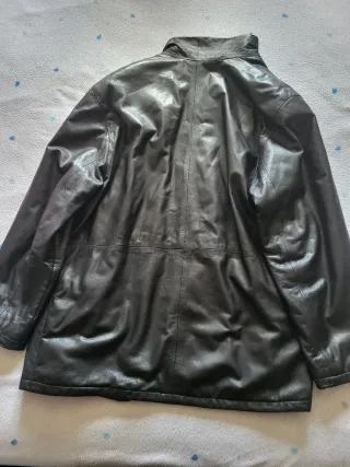 Chaqueta de piel negra Talla 50