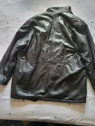Chaqueta de piel negra Talla 50